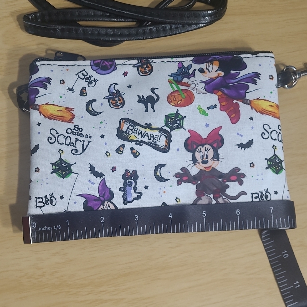 Disney Halloween Crossbody Bag - Black and White NWOT - Picture 4 of 5